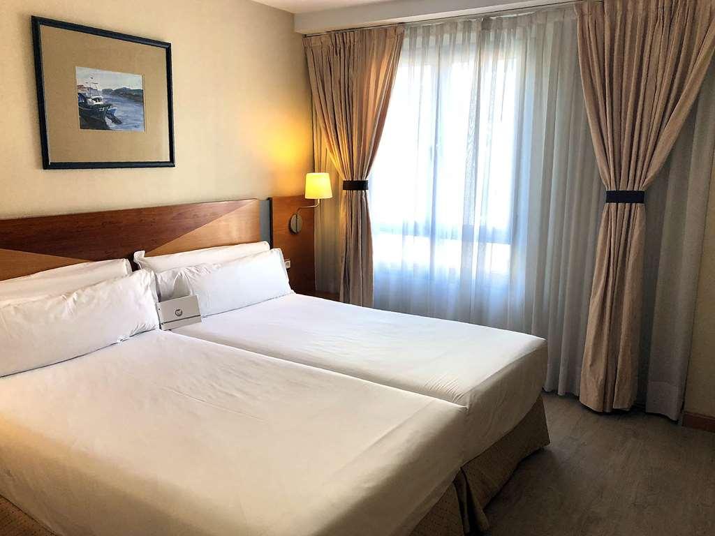 Oca Villa de Avilés Hotel Szoba fotó